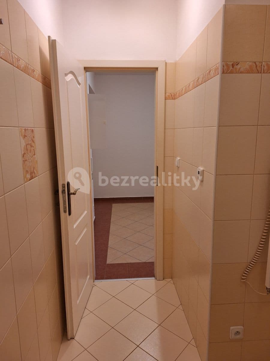 Prenájom bytu 2-izbový 57 m², Úhonická, Jeneč, Středočeský kraj Prenájom bytu 2-izbový 57 m², Úhonická, Jeneč, Středočeský kraj