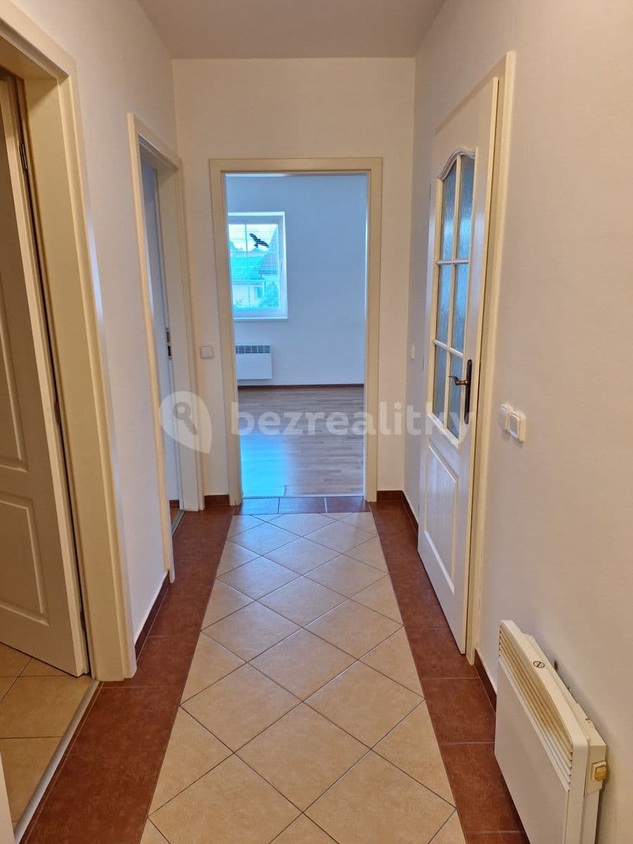 Prenájom bytu 2-izbový 57 m², Úhonická, Jeneč, Středočeský kraj Prenájom bytu 2-izbový 57 m², Úhonická, Jeneč, Středočeský kraj