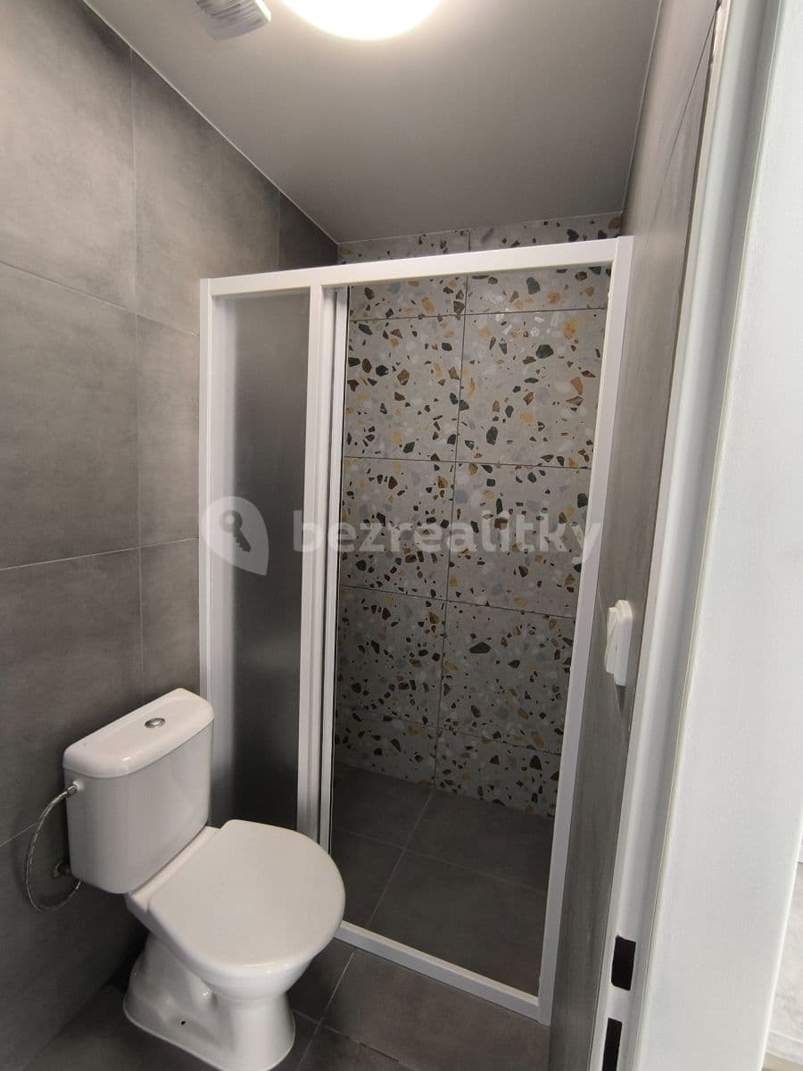 Prenájom bytu 1-izbový 20 m², Jasmínová, Praha, Praha Prenájom bytu 1-izbový 20 m², Jasmínová, Praha, Praha