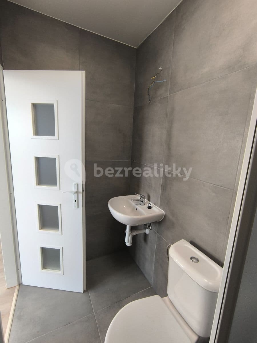 Prenájom bytu 1-izbový 20 m², Jasmínová, Praha, Praha Prenájom bytu 1-izbový 20 m², Jasmínová, Praha, Praha
