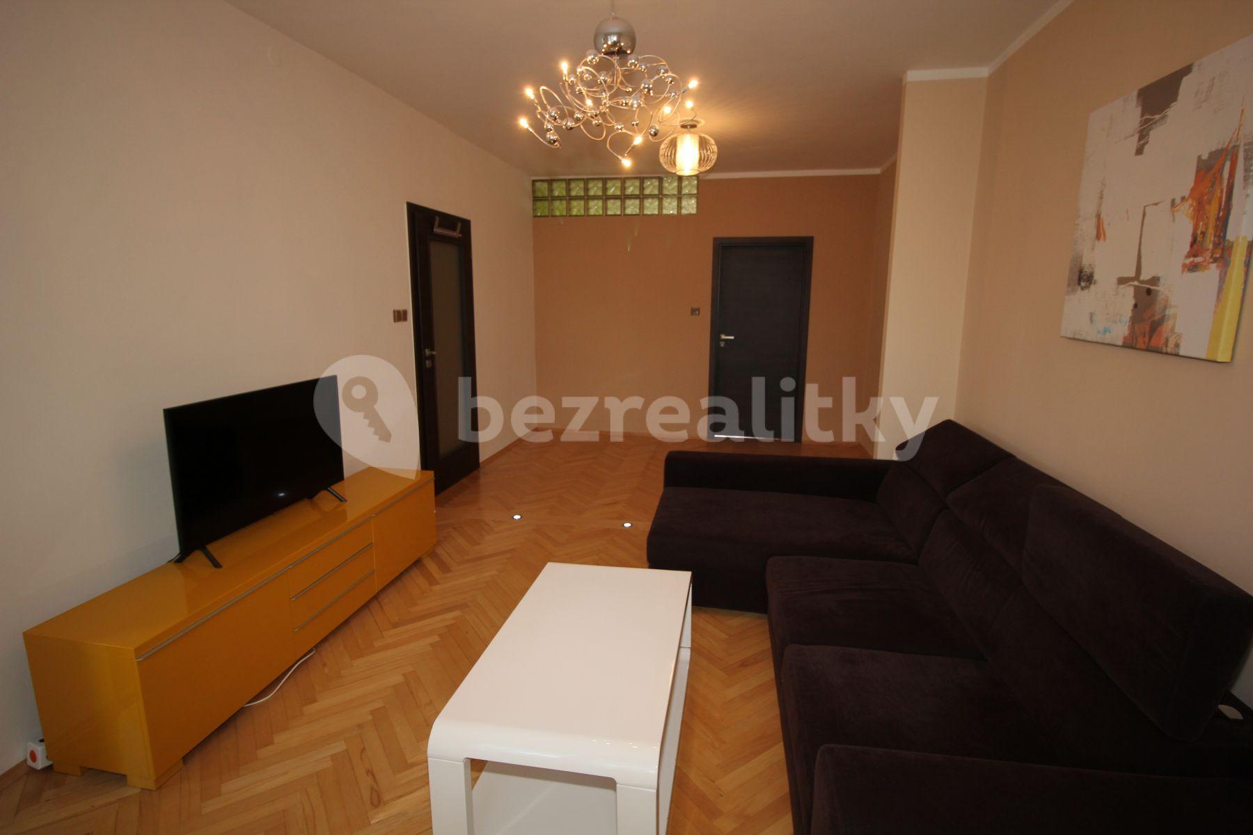 Prenájom bytu 2-izbový 56 m², Přistoupimská, Praha, Praha