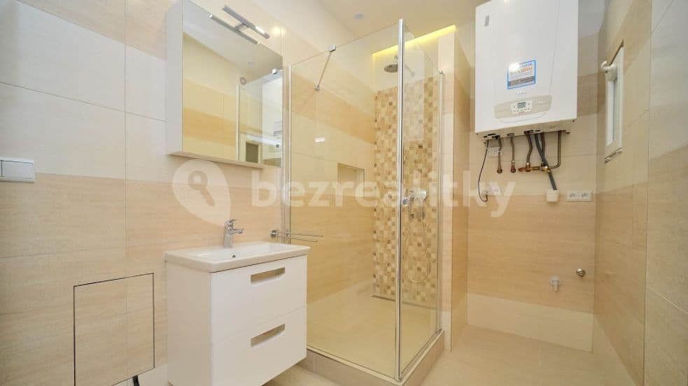 Prenájom bytu 3-izbový 62 m², Terronská, Praha, Praha Prenájom bytu 3-izbový 62 m², Terronská, Praha, Praha