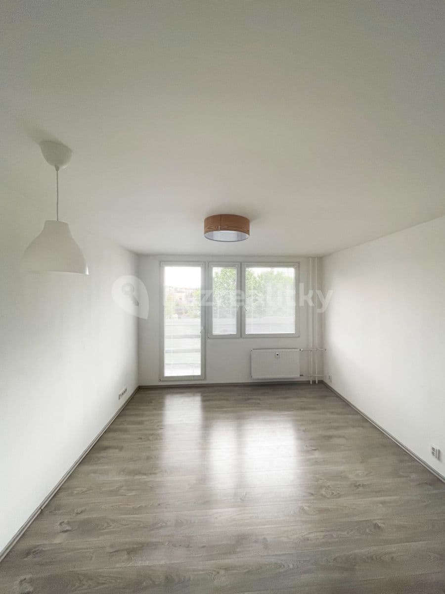 Prenájom bytu 3-izbový 58 m², Záveská, Praha, Praha Prenájom bytu 3-izbový 58 m², Záveská, Praha, Praha