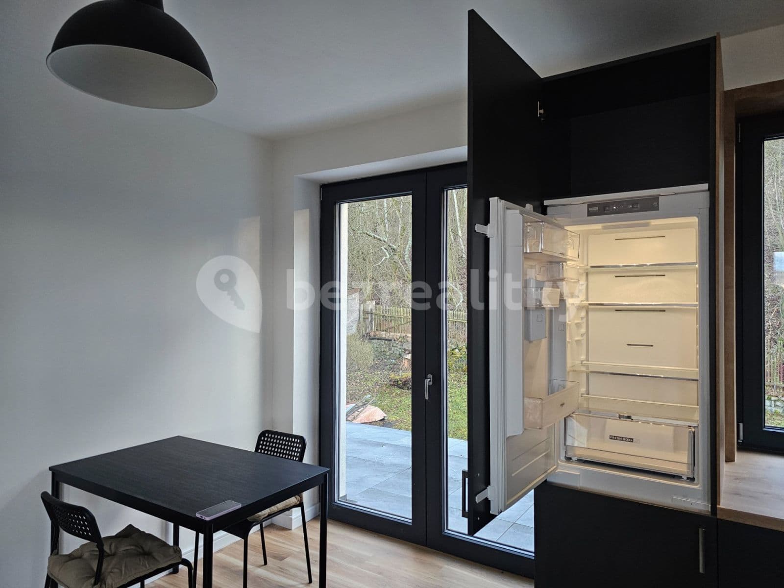 Prenájom bytu 4-izbový 96 m², Dykova, Ústí nad Labem, Ústecký kraj Prenájom bytu 4-izbový 96 m², Dykova, Ústí nad Labem, Ústecký kraj