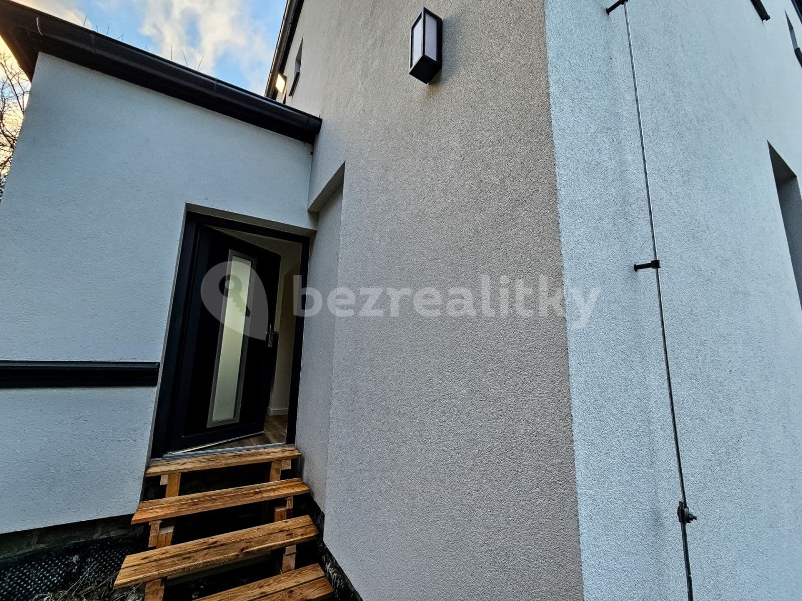 Prenájom bytu 4-izbový 96 m², Dykova, Ústí nad Labem, Ústecký kraj Prenájom bytu 4-izbový 96 m², Dykova, Ústí nad Labem, Ústecký kraj