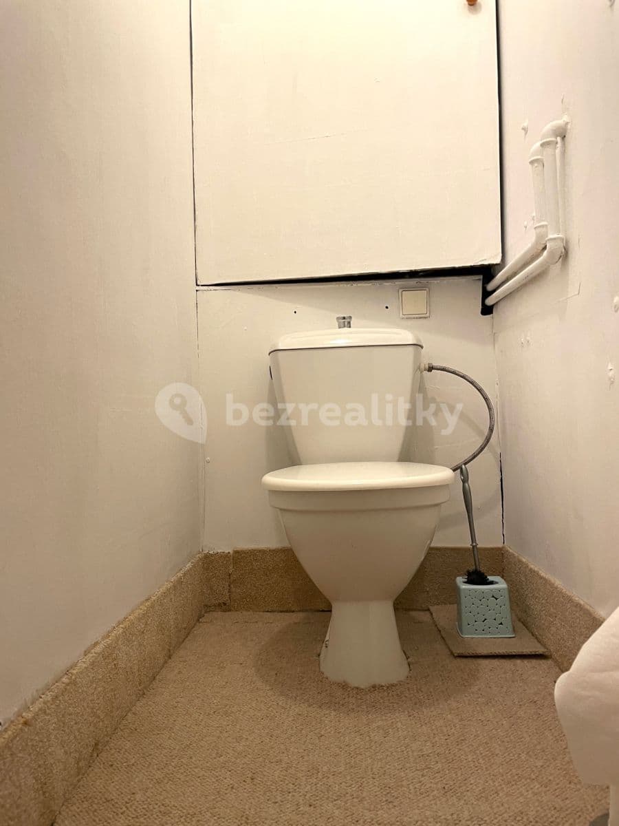 Prenájom bytu 3-izbový 74 m², Jílovská, Praha, Praha Prenájom bytu 3-izbový 74 m², Jílovská, Praha, Praha