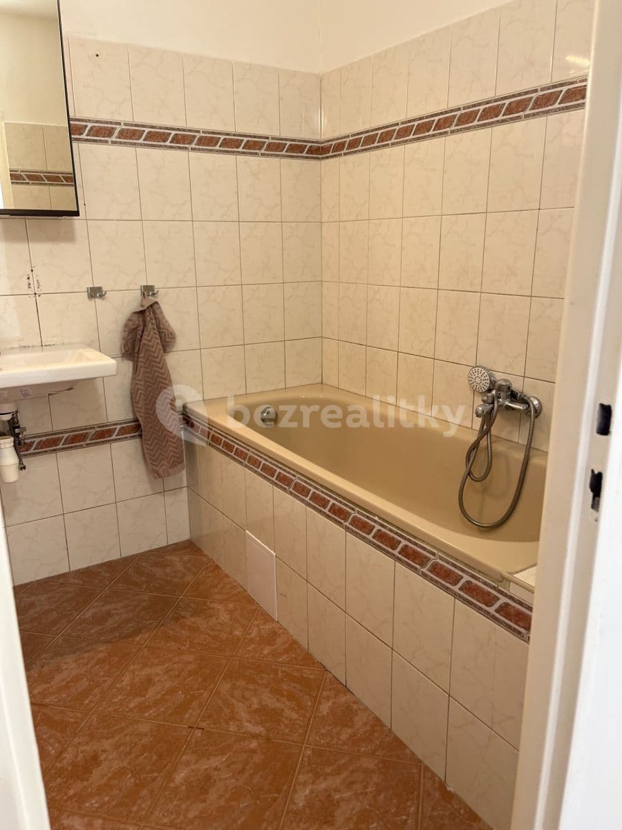 Prenájom bytu 1-izbový 35 m², Jabloňová, Praha, Praha Prenájom bytu 1-izbový 35 m², Jabloňová, Praha, Praha