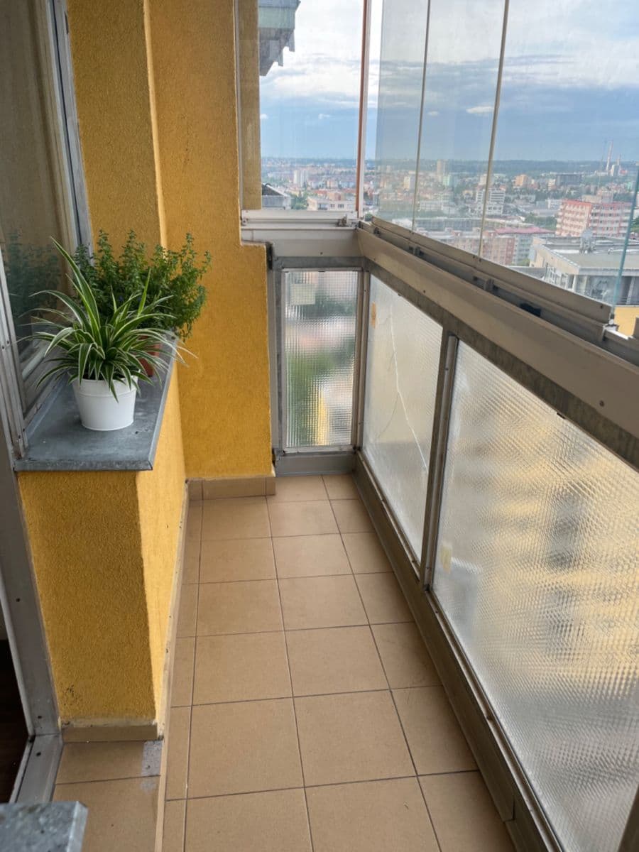 Prenájom bytu 1-izbový 35 m², Jabloňová, Praha, Praha Prenájom bytu 1-izbový 35 m², Jabloňová, Praha, Praha