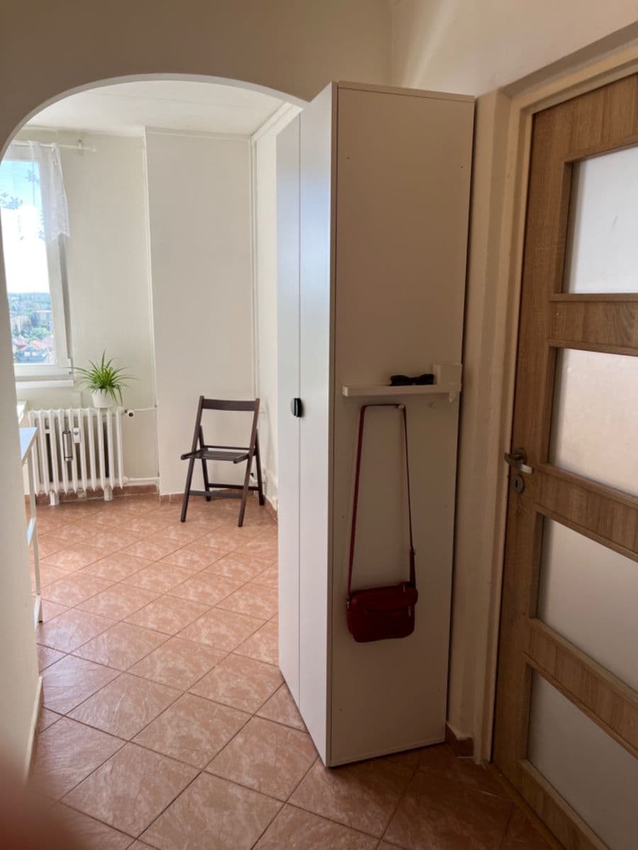 Prenájom bytu 1-izbový 35 m², Jabloňová, Praha, Praha Prenájom bytu 1-izbový 35 m², Jabloňová, Praha, Praha
