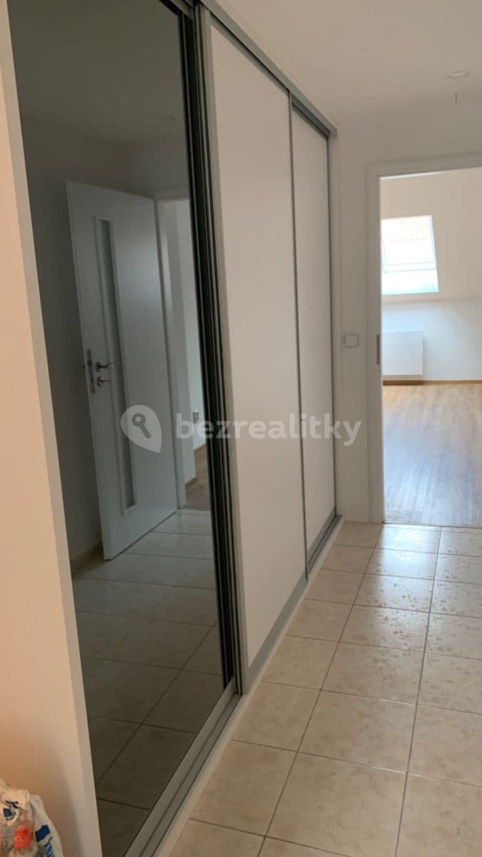 Prenájom bytu 2-izbový 67 m², Praha, Praha Prenájom bytu 2-izbový 67 m², Praha, Praha