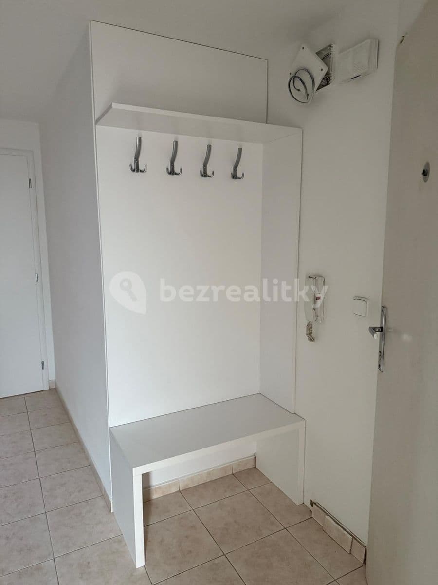 Prenájom bytu 2-izbový 67 m², Praha, Praha Prenájom bytu 2-izbový 67 m², Praha, Praha