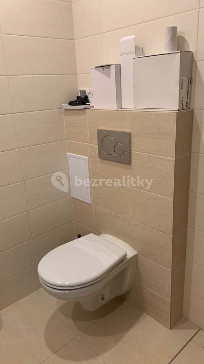 Prenájom bytu 2-izbový 67 m², Praha, Praha Prenájom bytu 2-izbový 67 m², Praha, Praha