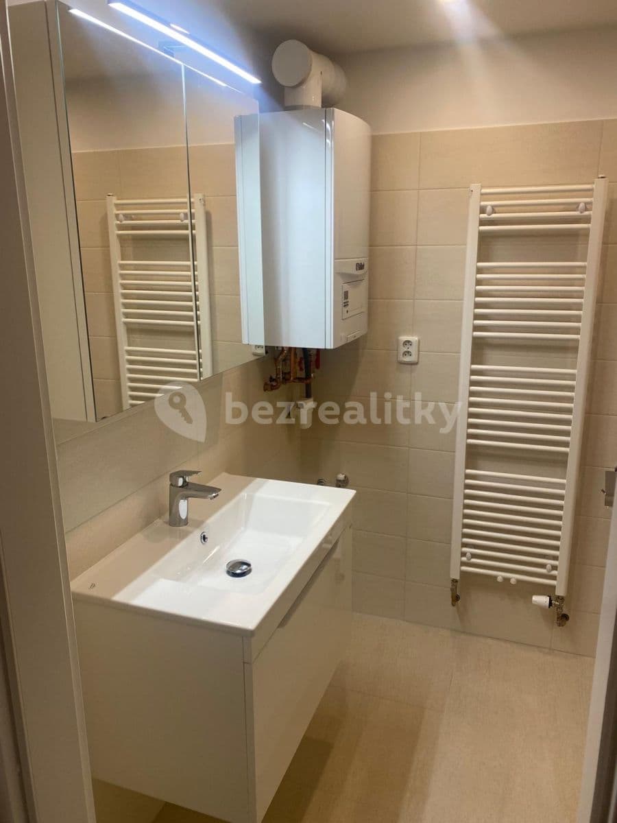 Prenájom bytu 2-izbový 67 m², Praha, Praha Prenájom bytu 2-izbový 67 m², Praha, Praha