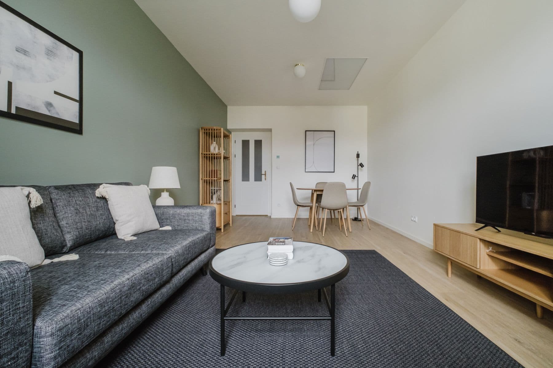 Prenájom bytu 54 m², Chodská, Praha, Praha Prenájom bytu 54 m², Chodská, Praha, Praha