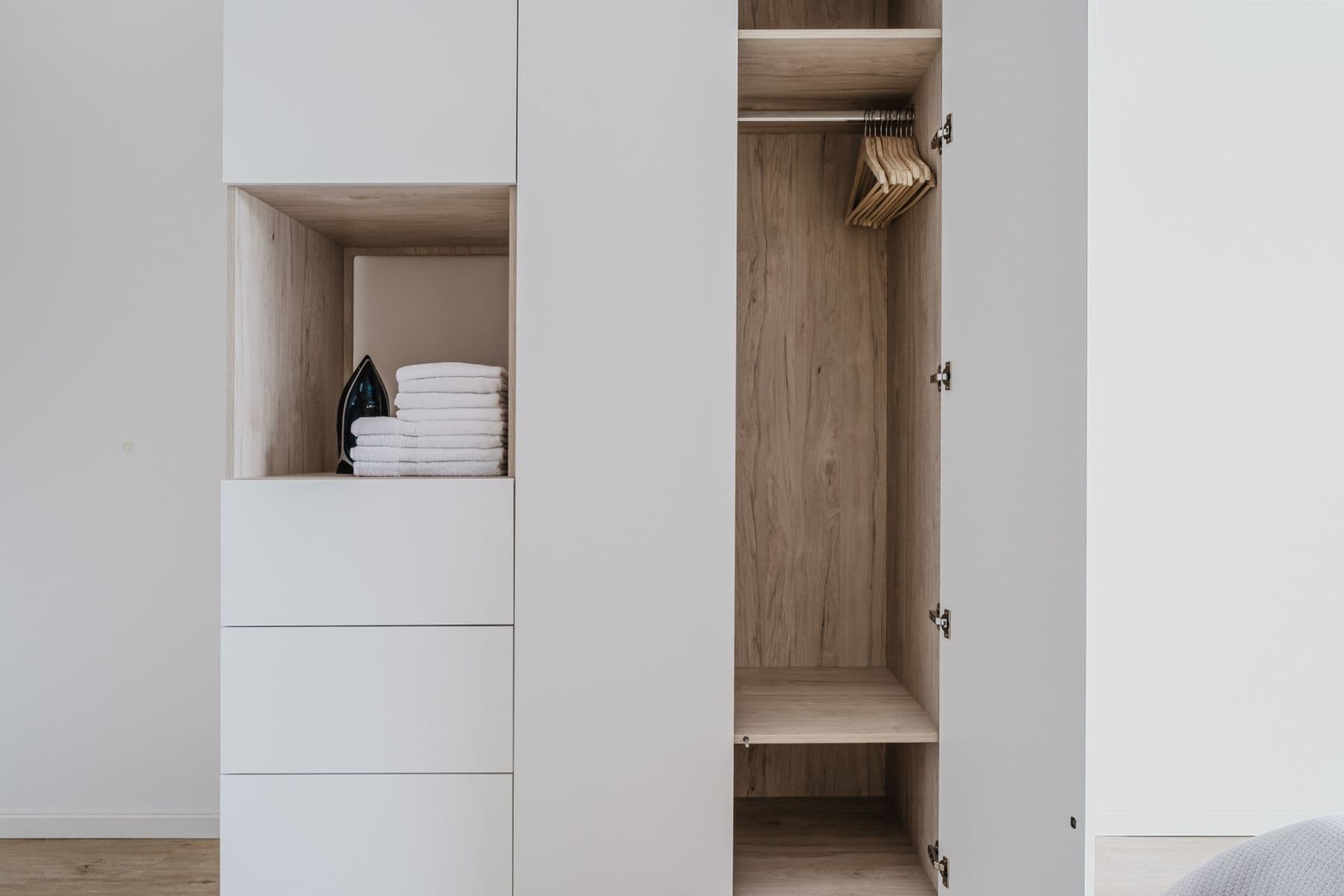 Prenájom bytu 54 m², Chodská, Praha, Praha Prenájom bytu 54 m², Chodská, Praha, Praha