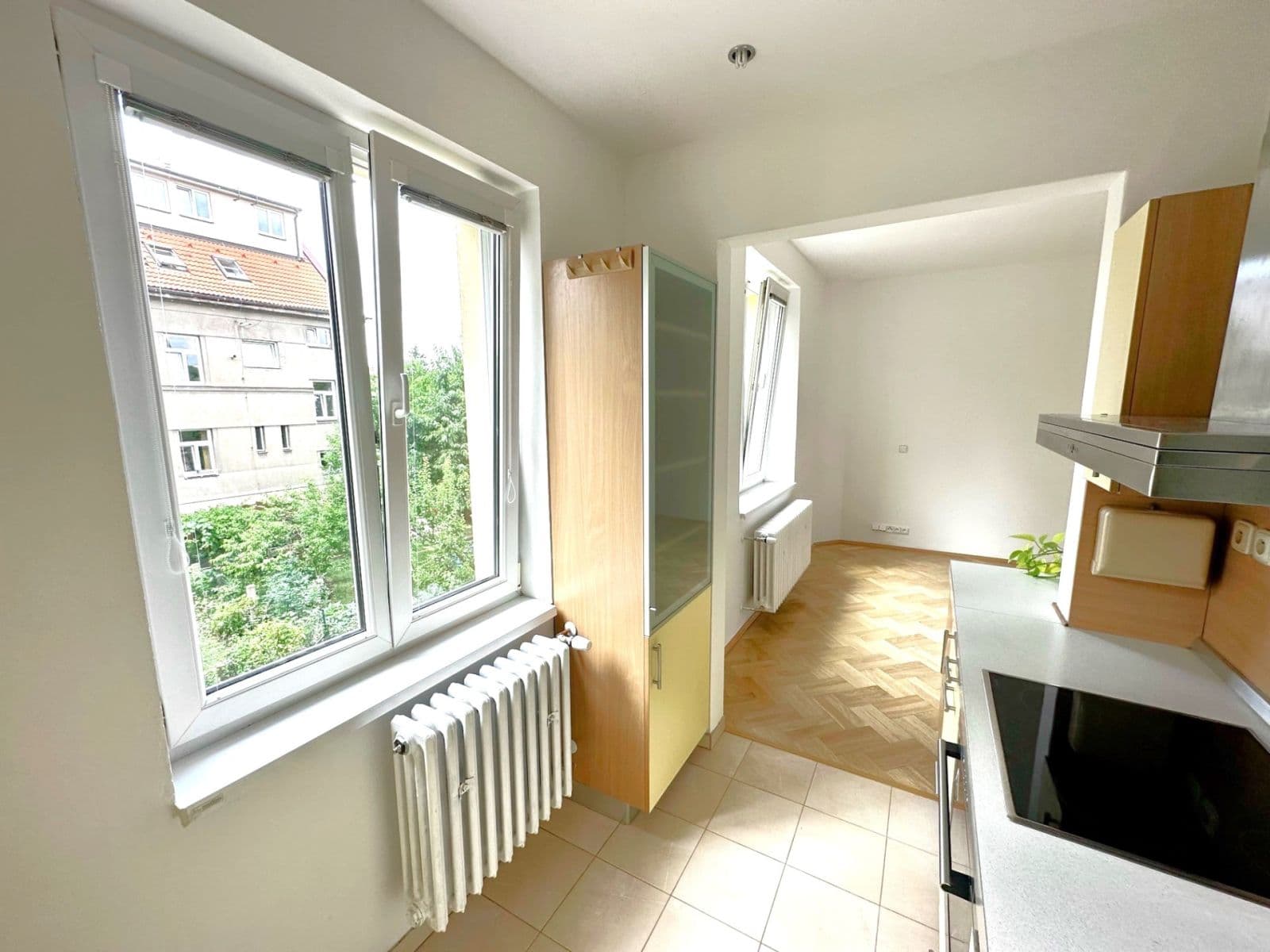 Prenájom bytu 2-izbový 47 m², Na Pískách, Praha, Praha Prenájom bytu 2-izbový 47 m², Na Pískách, Praha, Praha