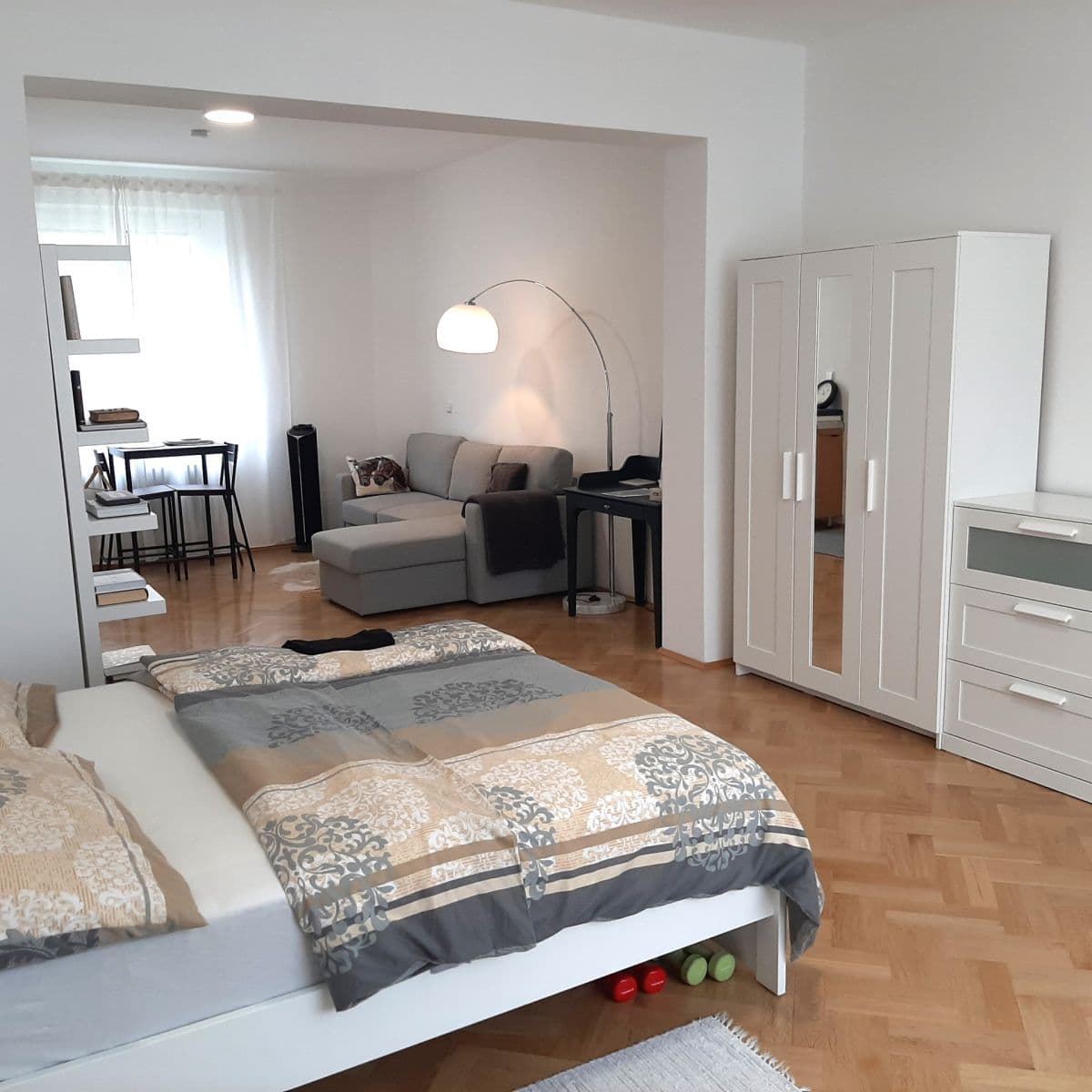 Prenájom bytu 2-izbový 47 m², Na Pískách, Praha, Praha Prenájom bytu 2-izbový 47 m², Na Pískách, Praha, Praha