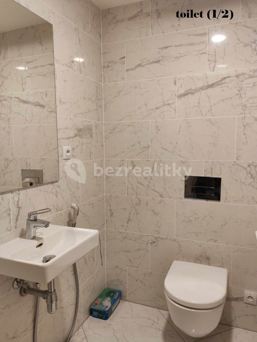 Prenájom bytu 2-izbový 50 m², Vojenova, Praha, Praha Prenájom bytu 2-izbový 50 m², Vojenova, Praha, Praha