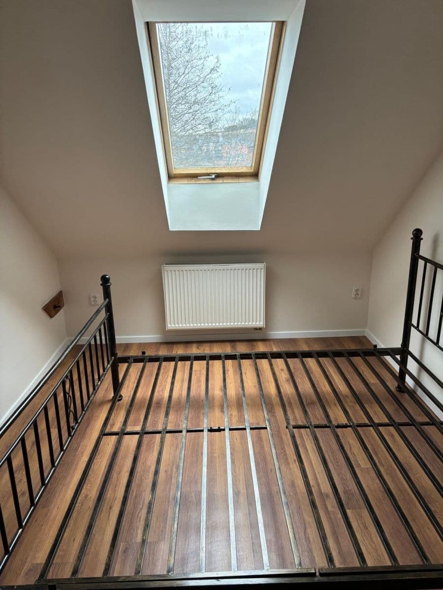 Prenájom bytu 3-izbový 98 m², Na Potocích, Radnice, Plzeňský kraj Prenájom bytu 3-izbový 98 m², Na Potocích, Radnice, Plzeňský kraj