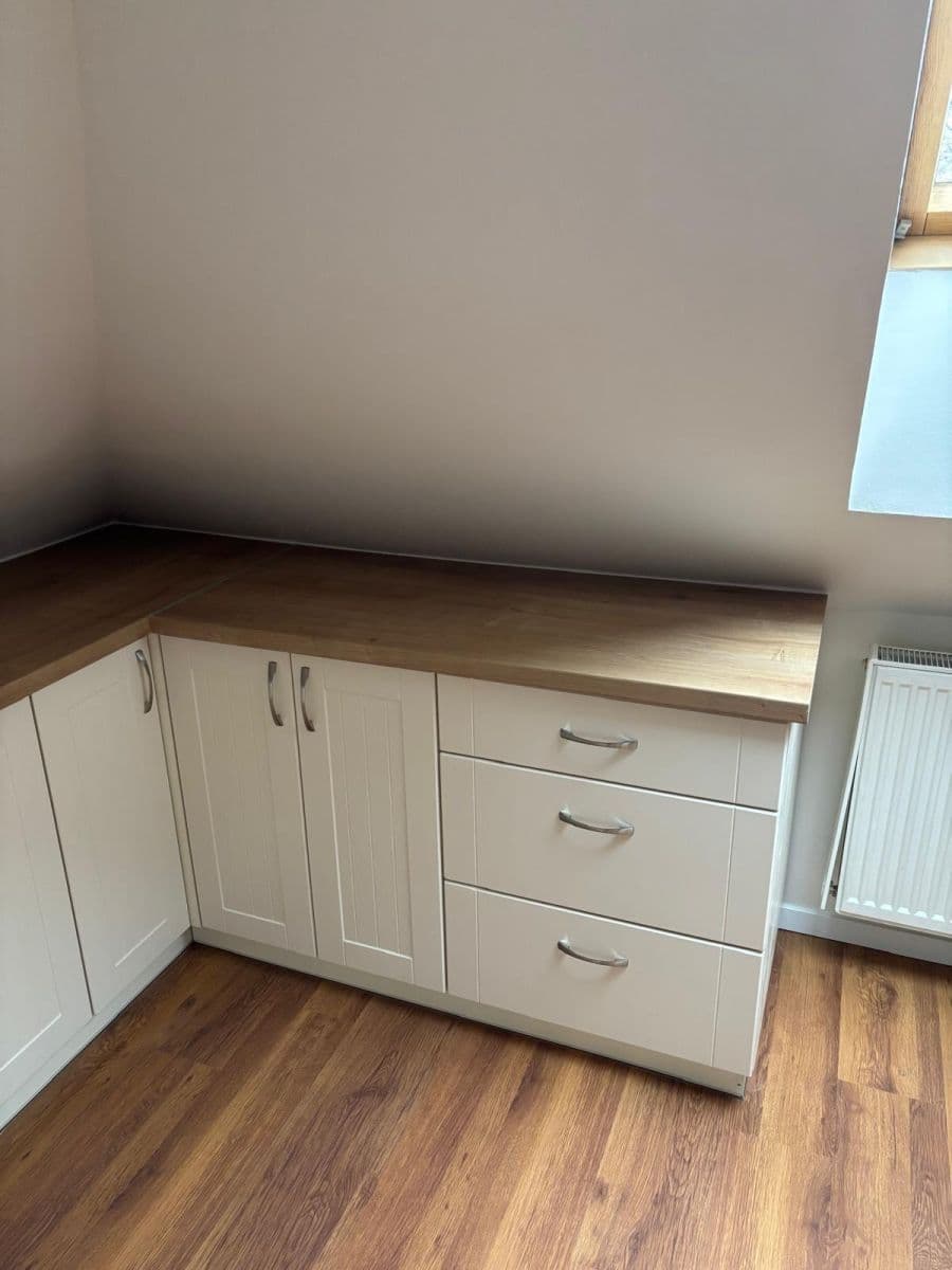 Prenájom bytu 3-izbový 98 m², Na Potocích, Radnice, Plzeňský kraj Prenájom bytu 3-izbový 98 m², Na Potocích, Radnice, Plzeňský kraj