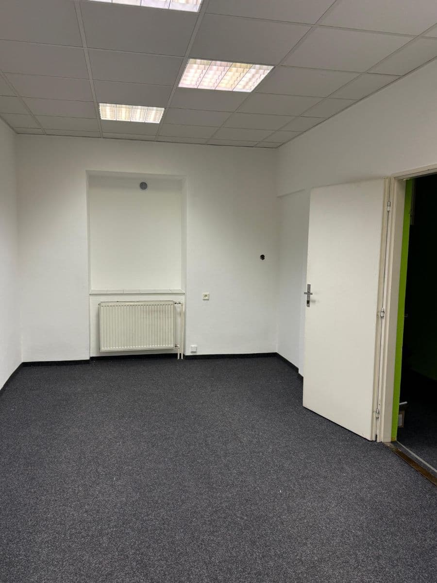 Prenájom nebytového priestoru 70 m², Koterovská, Plzeň, Plzeňský kraj Prenájom nebytového priestoru 70 m², Koterovská, Plzeň, Plzeňský kraj