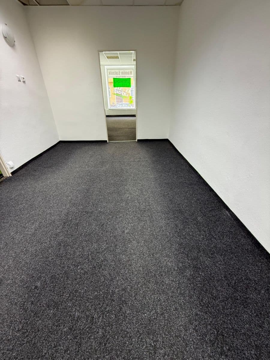 Prenájom nebytového priestoru 70 m², Koterovská, Plzeň, Plzeňský kraj Prenájom nebytového priestoru 70 m², Koterovská, Plzeň, Plzeňský kraj