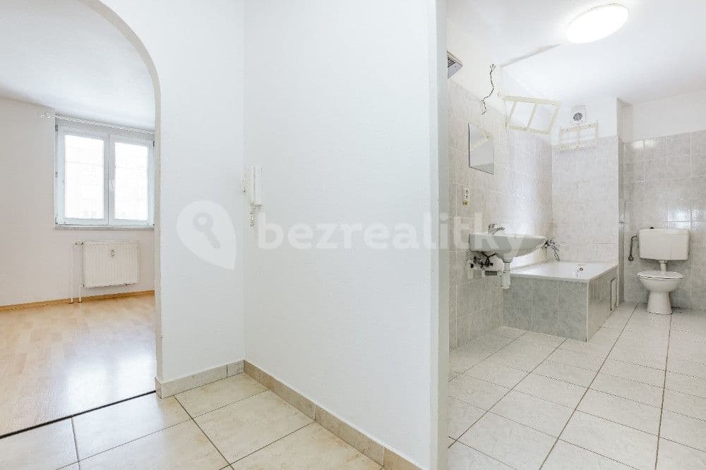 Predaj bytu 1-izbový 40 m², Náměstí míru, Protivín, Jihočeský kraj Predaj bytu 1-izbový 40 m², Náměstí míru, Protivín, Jihočeský kraj