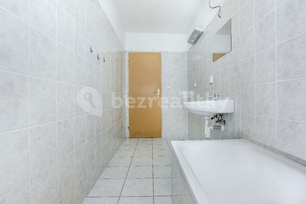 Predaj bytu 1-izbový 40 m², Náměstí míru, Protivín, Jihočeský kraj Predaj bytu 1-izbový 40 m², Náměstí míru, Protivín, Jihočeský kraj