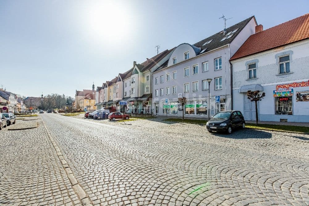 Predaj bytu 1-izbový 40 m², Náměstí míru, Protivín, Jihočeský kraj Predaj bytu 1-izbový 40 m², Náměstí míru, Protivín, Jihočeský kraj