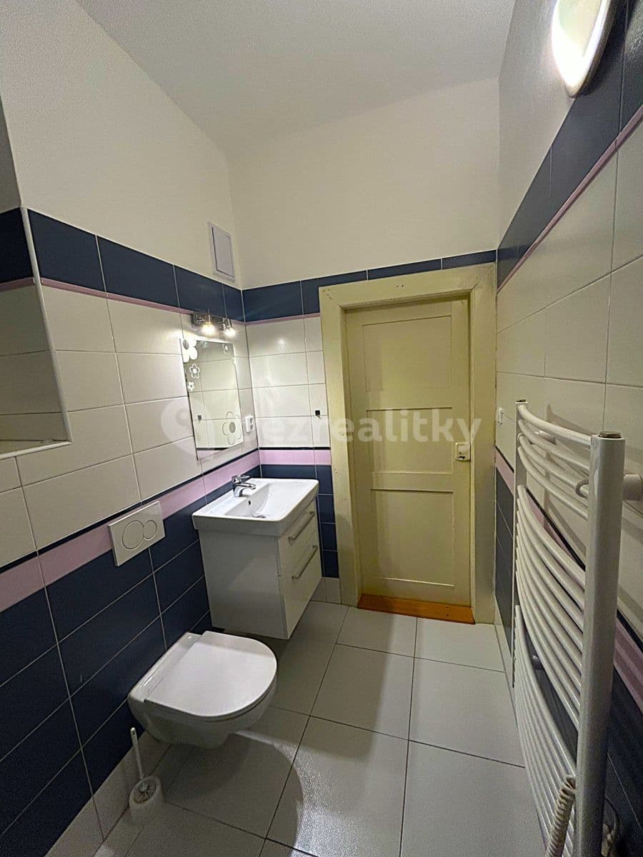 Prenájom bytu 2-izbový 52 m², Čajkovského, Praha, Praha Prenájom bytu 2-izbový 52 m², Čajkovského, Praha, Praha
