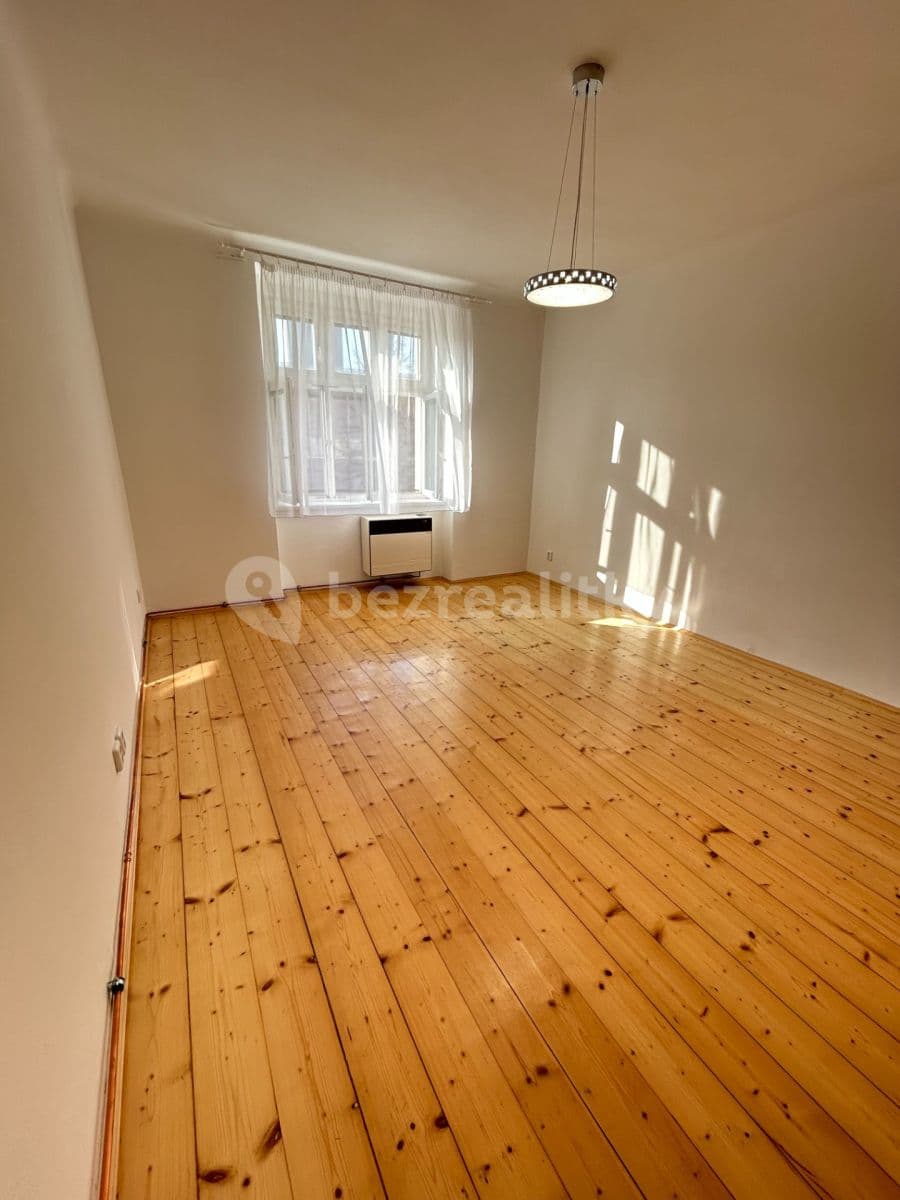 Prenájom bytu 2-izbový 52 m², Čajkovského, Praha, Praha Prenájom bytu 2-izbový 52 m², Čajkovského, Praha, Praha