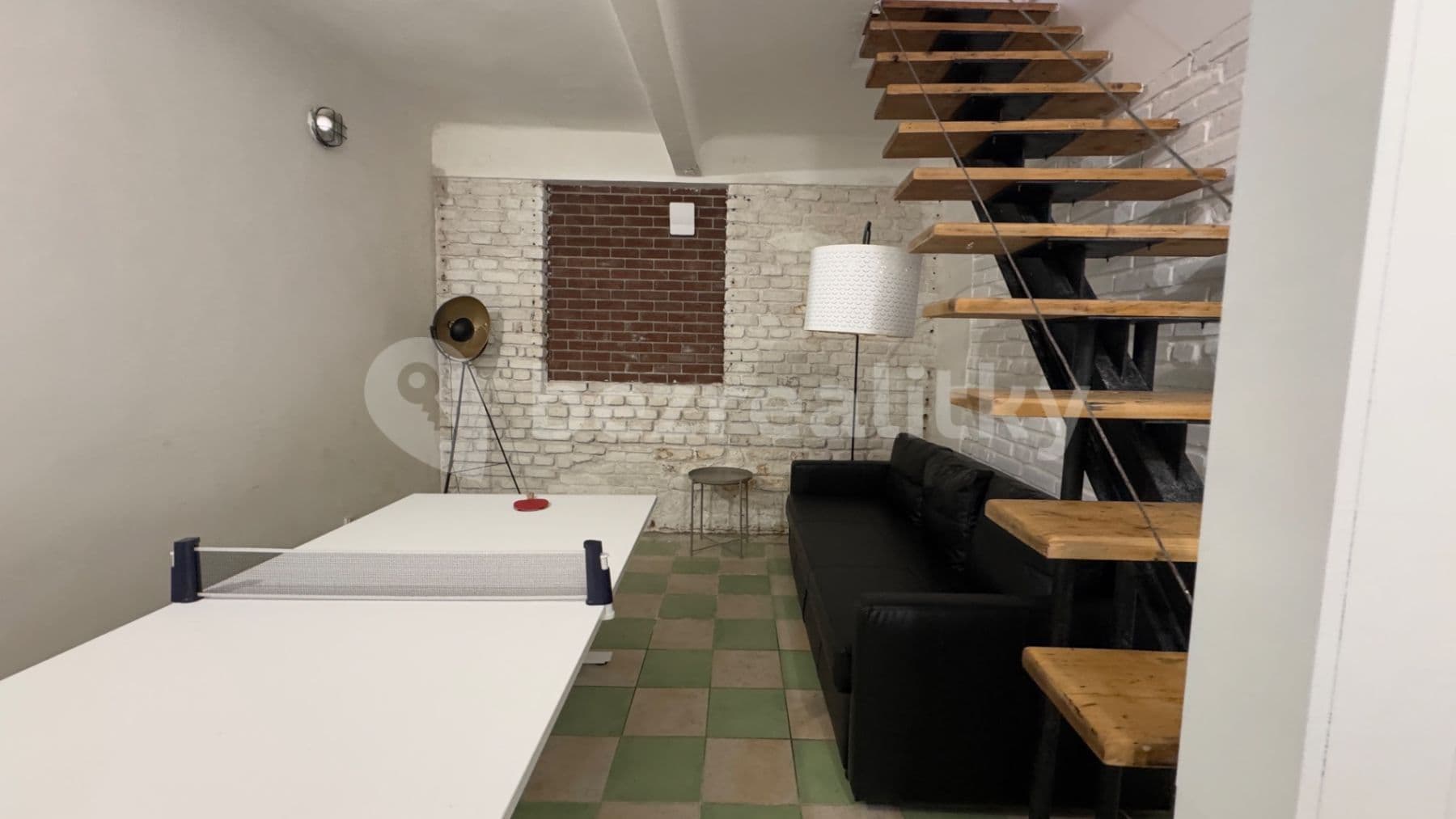 Prenájom nebytového priestoru 55 m², Šimáčkova, Praha, Praha Prenájom nebytového priestoru 55 m², Šimáčkova, Praha, Praha