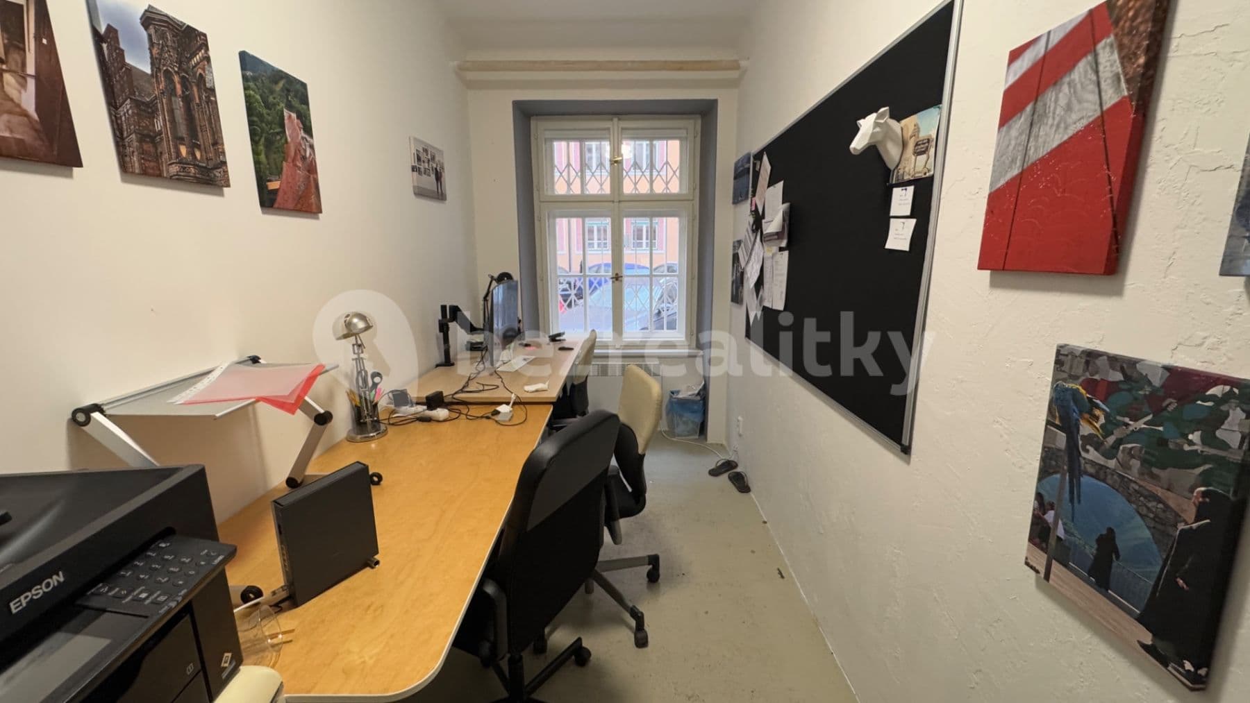 Prenájom nebytového priestoru 55 m², Šimáčkova, Praha, Praha Prenájom nebytového priestoru 55 m², Šimáčkova, Praha, Praha