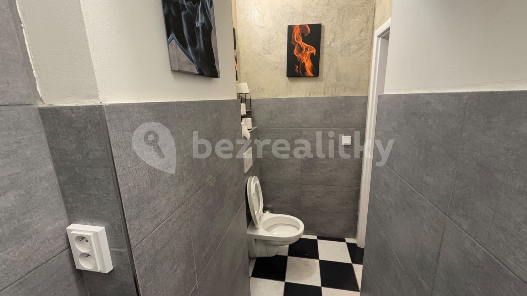 Prenájom nebytového priestoru 55 m², Šimáčkova, Praha, Praha Prenájom nebytového priestoru 55 m², Šimáčkova, Praha, Praha