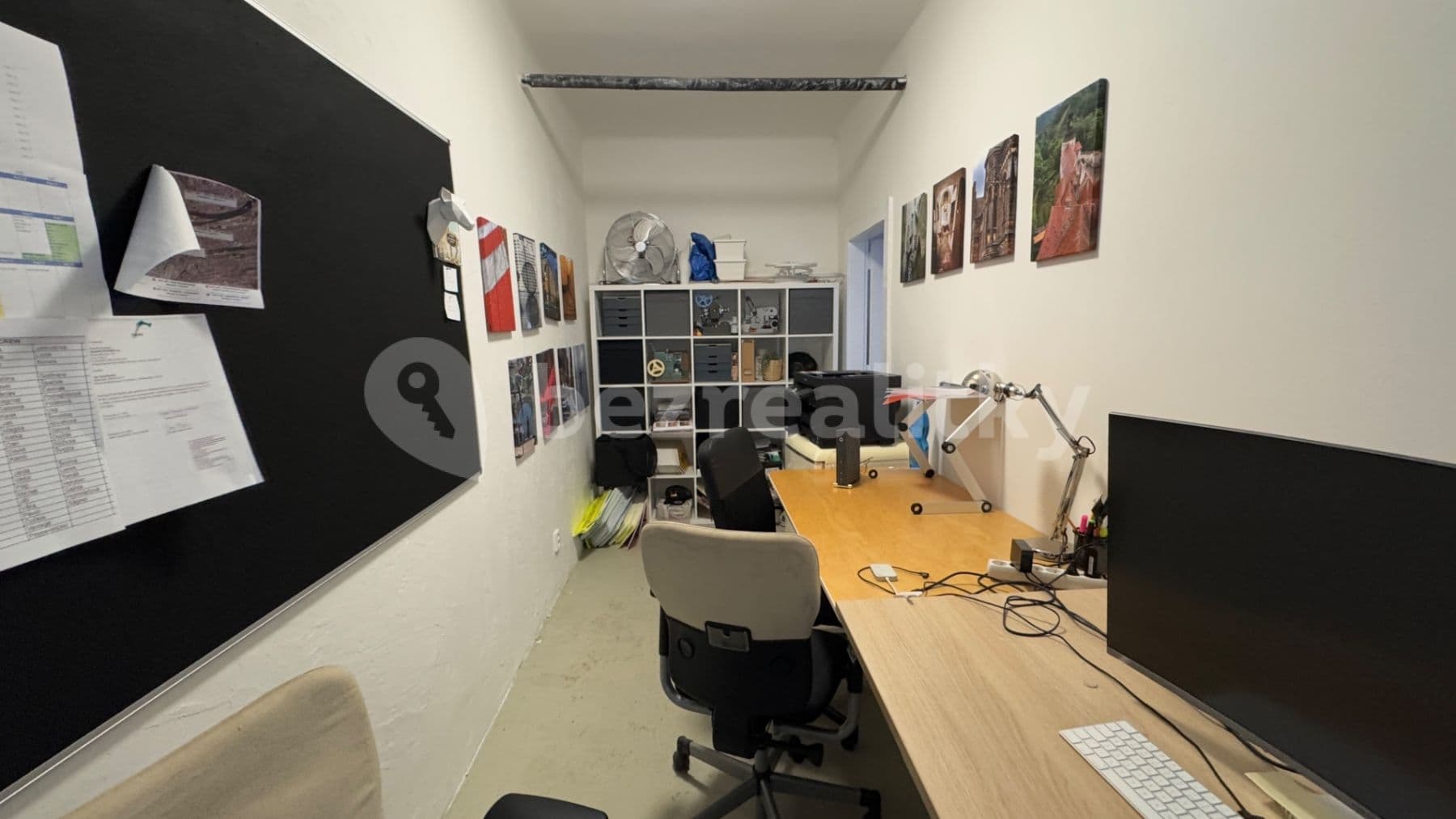 Prenájom nebytového priestoru 55 m², Šimáčkova, Praha, Praha Prenájom nebytového priestoru 55 m², Šimáčkova, Praha, Praha