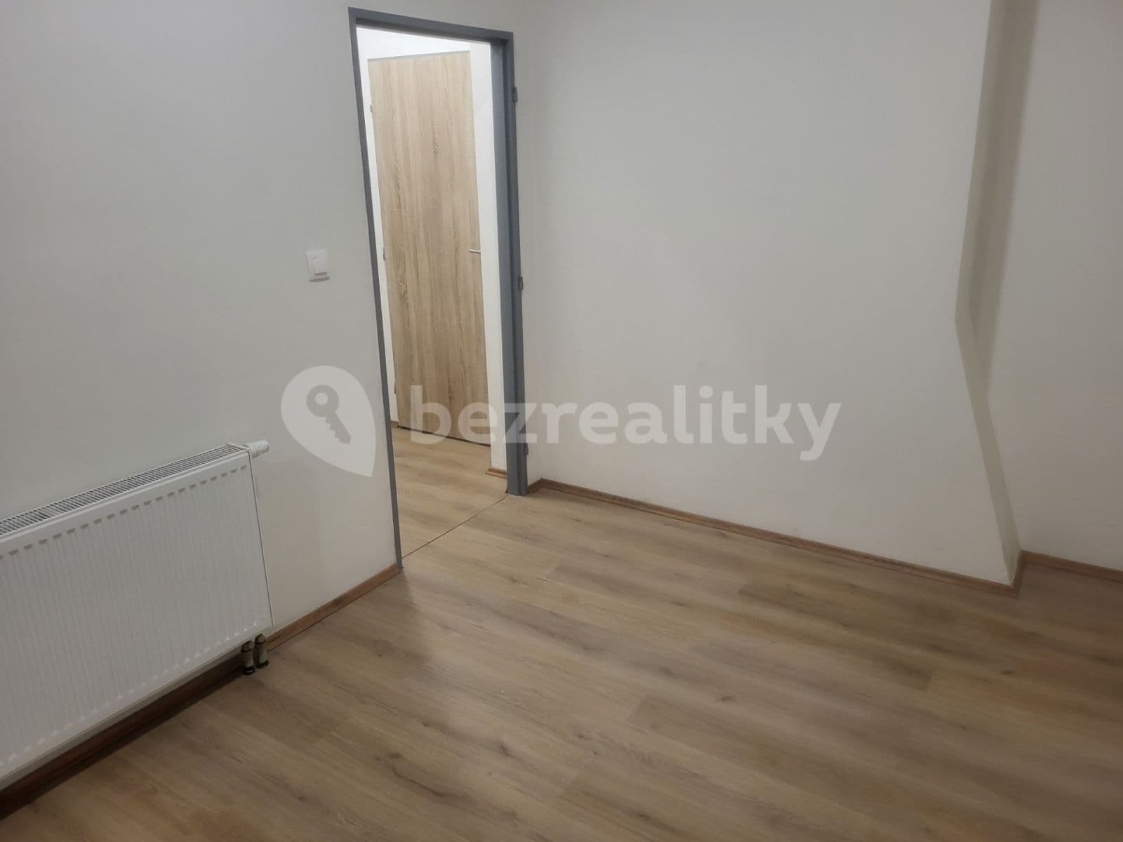 Prenájom bytu 1-izbový 38 m², Netluky, Praha, Praha Prenájom bytu 1-izbový 38 m², Netluky, Praha, Praha