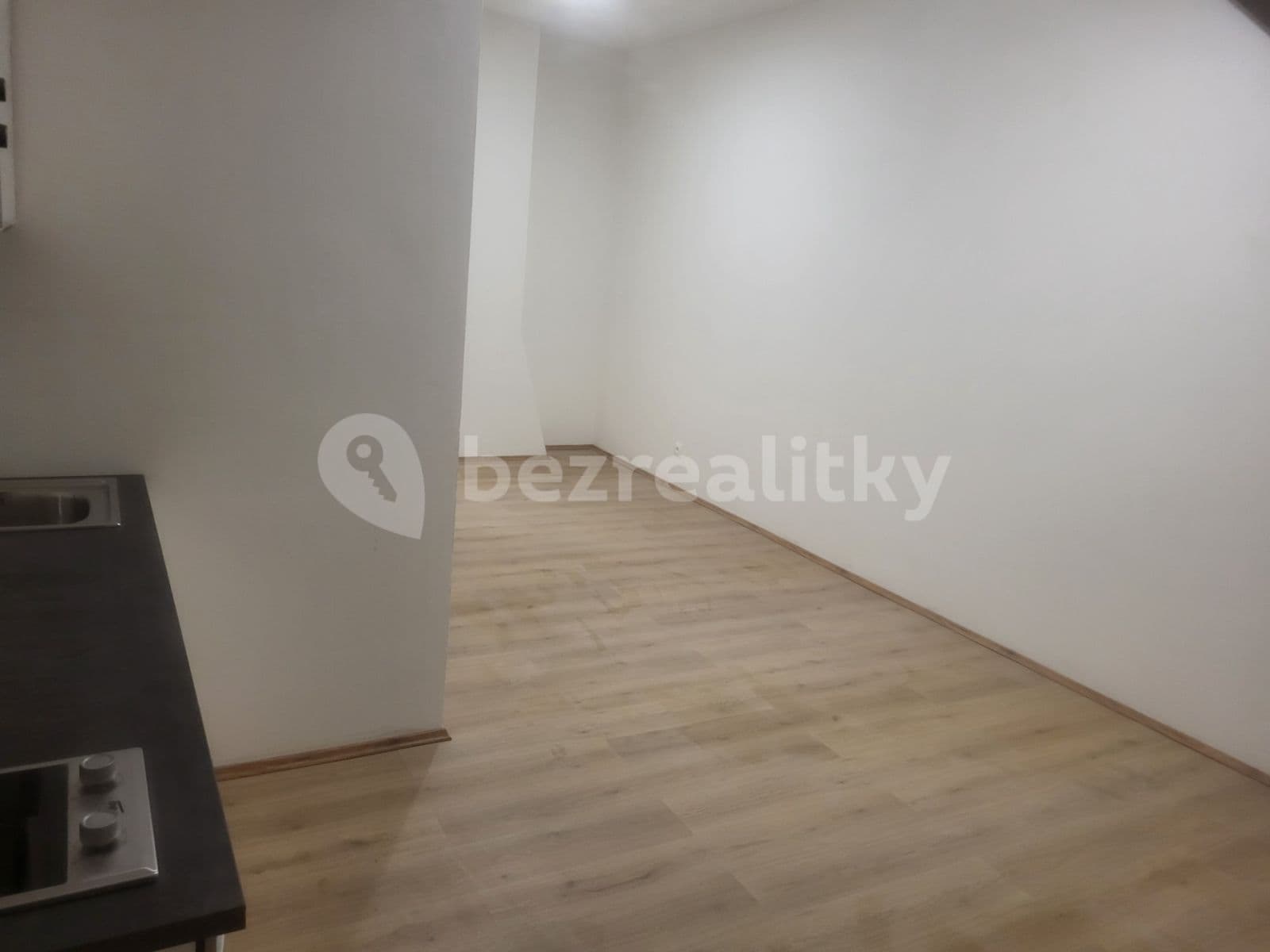 Prenájom bytu 1-izbový 38 m², Netluky, Praha, Praha Prenájom bytu 1-izbový 38 m², Netluky, Praha, Praha