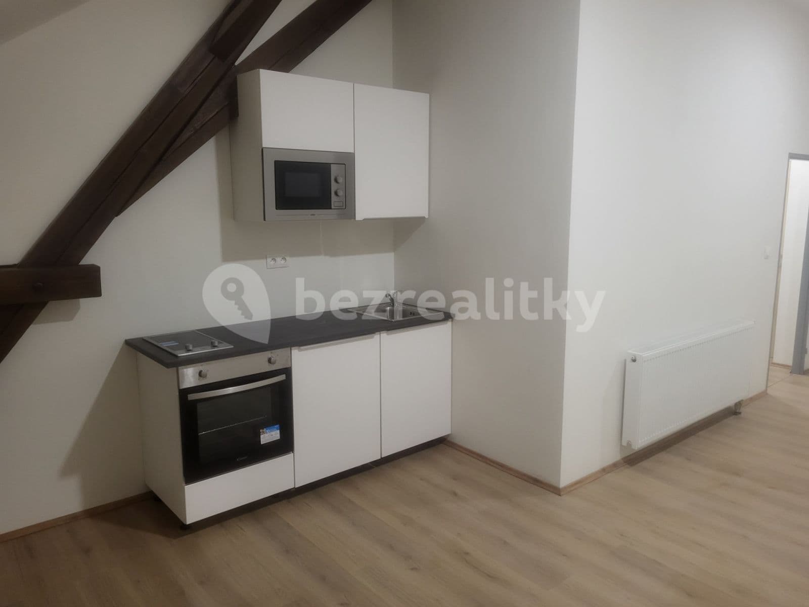 Prenájom bytu 1-izbový 38 m², Netluky, Praha, Praha Prenájom bytu 1-izbový 38 m², Netluky, Praha, Praha