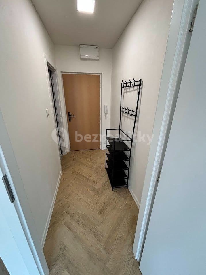 Prenájom bytu 1-izbový 35 m², Bořivojova, Roudnice nad Labem, Ústecký kraj Prenájom bytu 1-izbový 35 m², Bořivojova, Roudnice nad Labem, Ústecký kraj