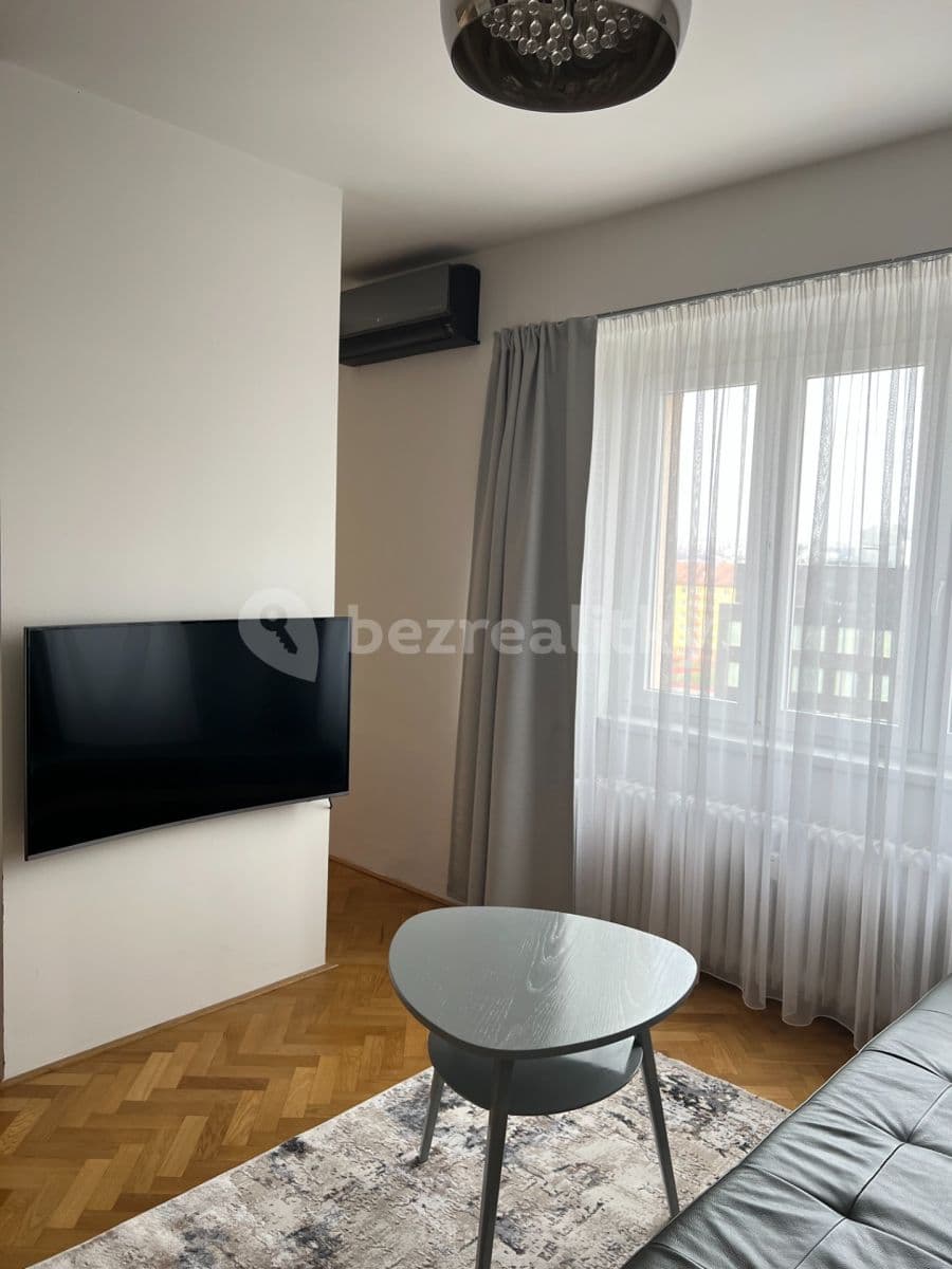 Prenájom bytu 2-izbový 66 m², Botanická, Brno, Jihomoravský kraj Prenájom bytu 2-izbový 66 m², Botanická, Brno, Jihomoravský kraj