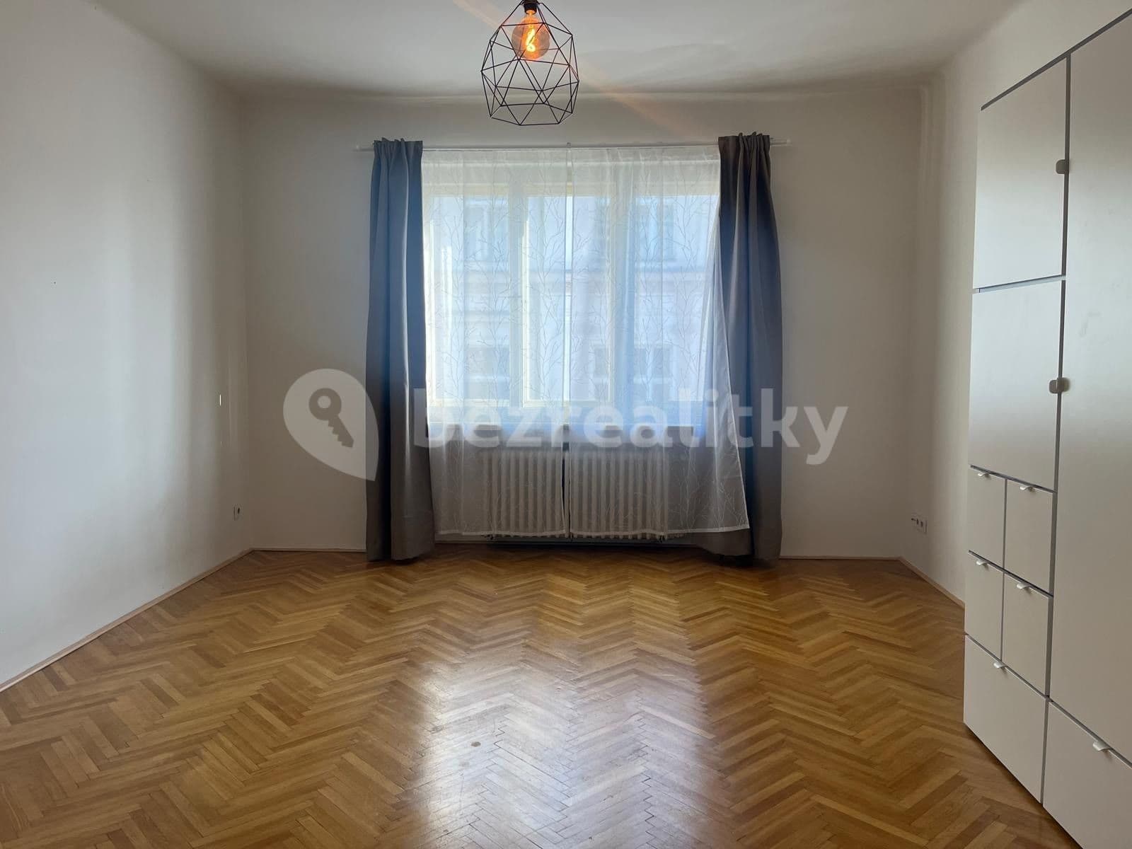 Prenájom bytu 1-izbový 32 m², Donská, Praha, Praha Prenájom bytu 1-izbový 32 m², Donská, Praha, Praha