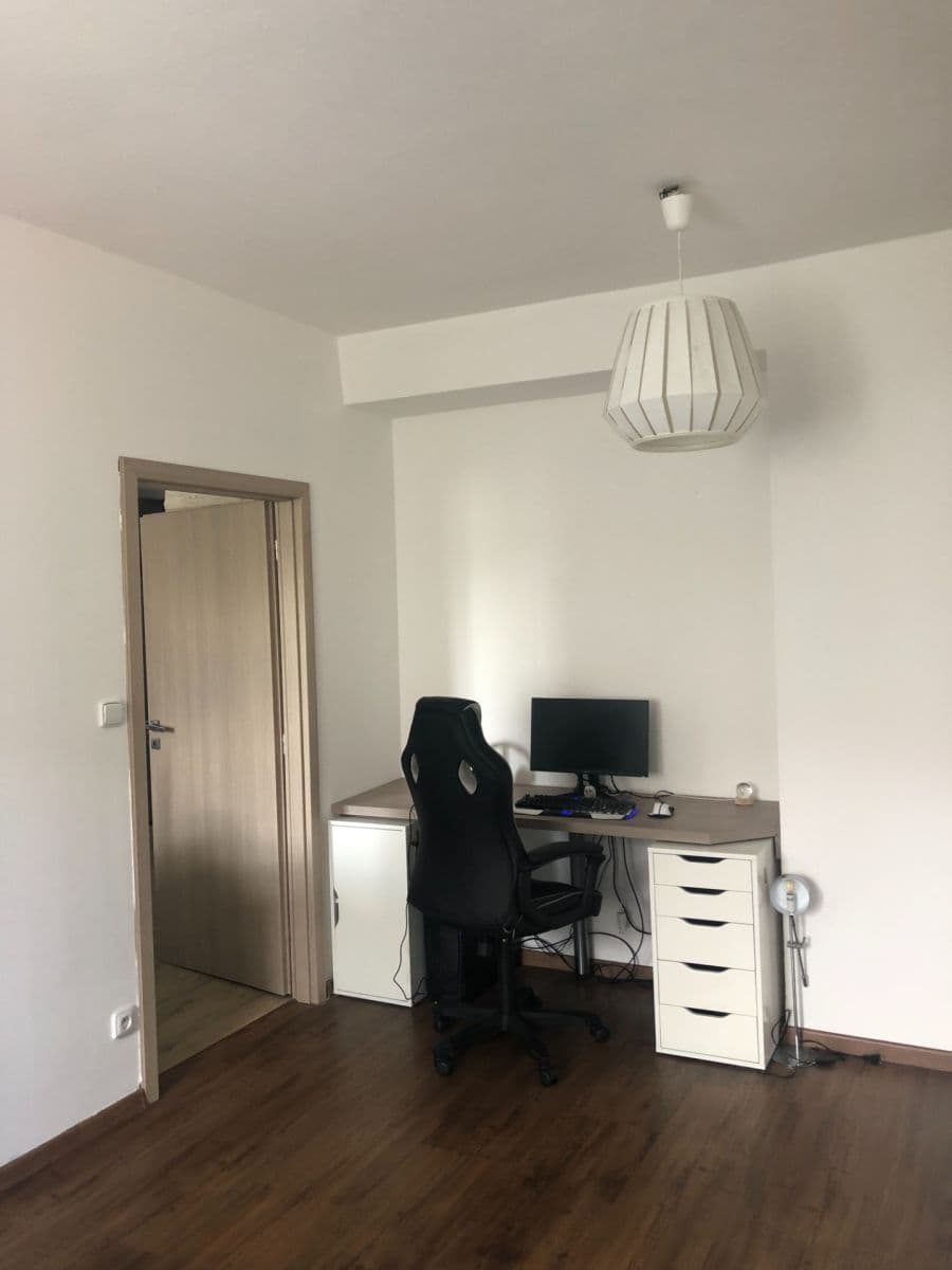 Prenájom bytu 2-izbový 53 m², Macanova, Pardubice, Pardubický kraj Prenájom bytu 2-izbový 53 m², Macanova, Pardubice, Pardubický kraj