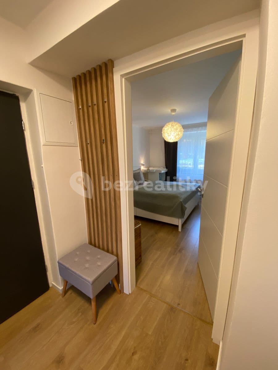 Prenájom bytu 2-izbový 50 m², Jeremenkova, Praha, Praha Prenájom bytu 2-izbový 50 m², Jeremenkova, Praha, Praha