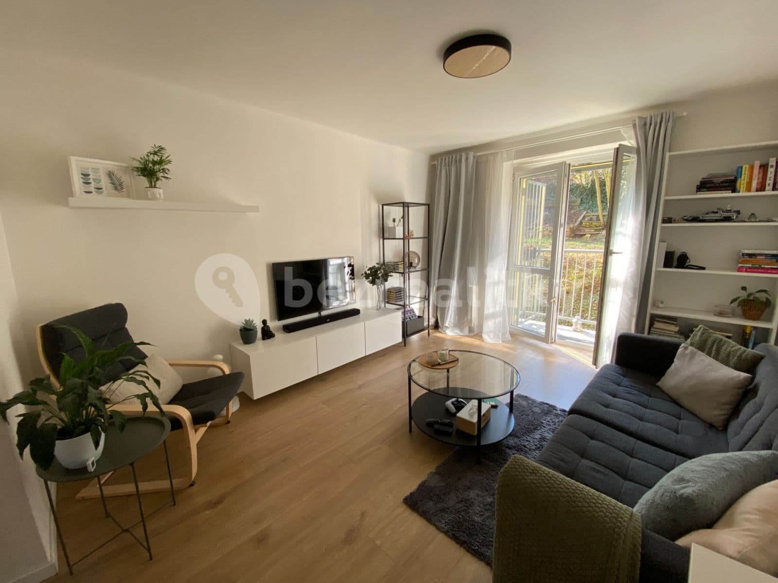 Prenájom bytu 2-izbový 50 m², Jeremenkova, Praha, Praha Prenájom bytu 2-izbový 50 m², Jeremenkova, Praha, Praha