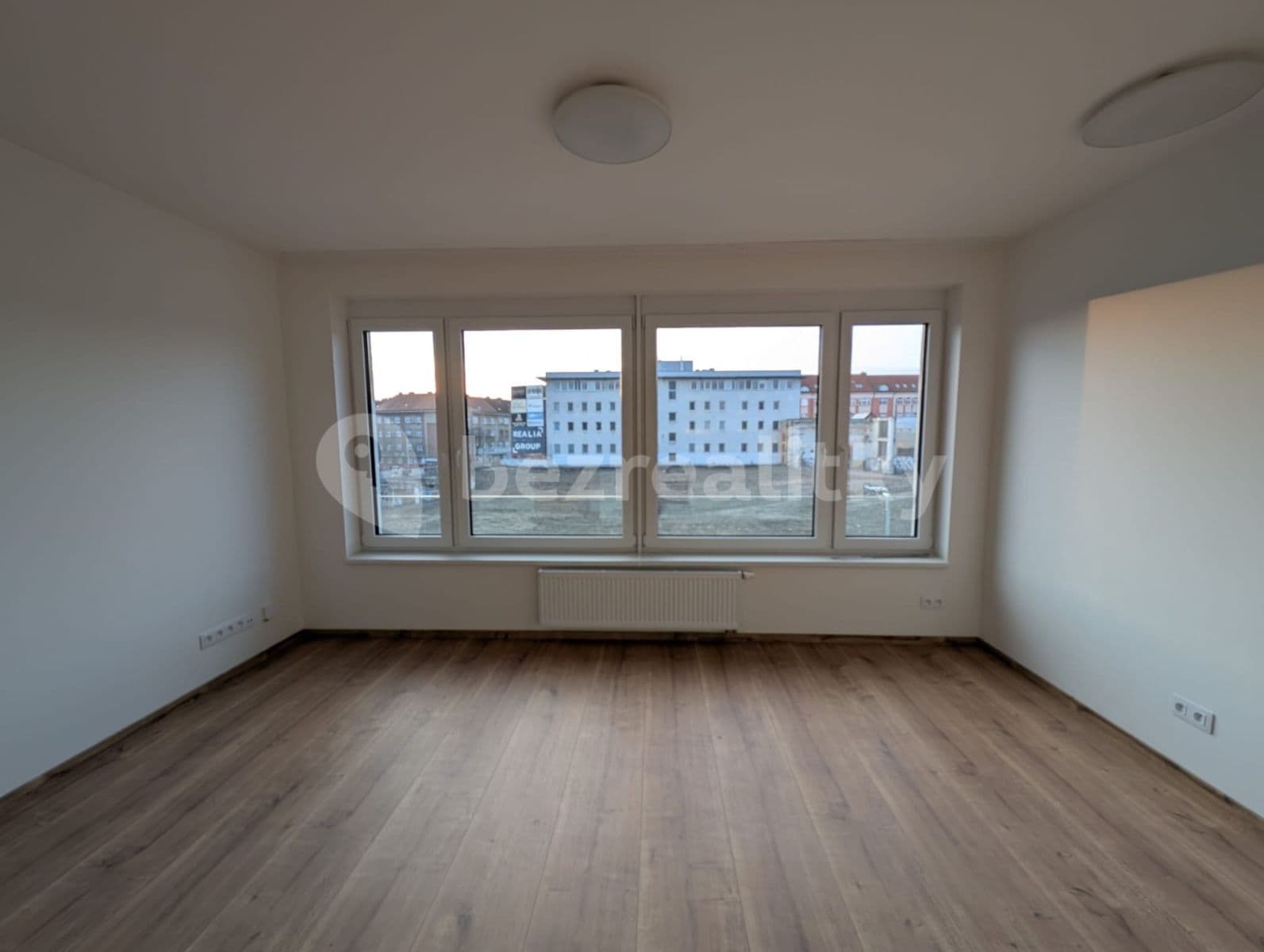 Prenájom bytu 1-izbový 36 m², Střídavá, Praha, Praha Prenájom bytu 1-izbový 36 m², Střídavá, Praha, Praha