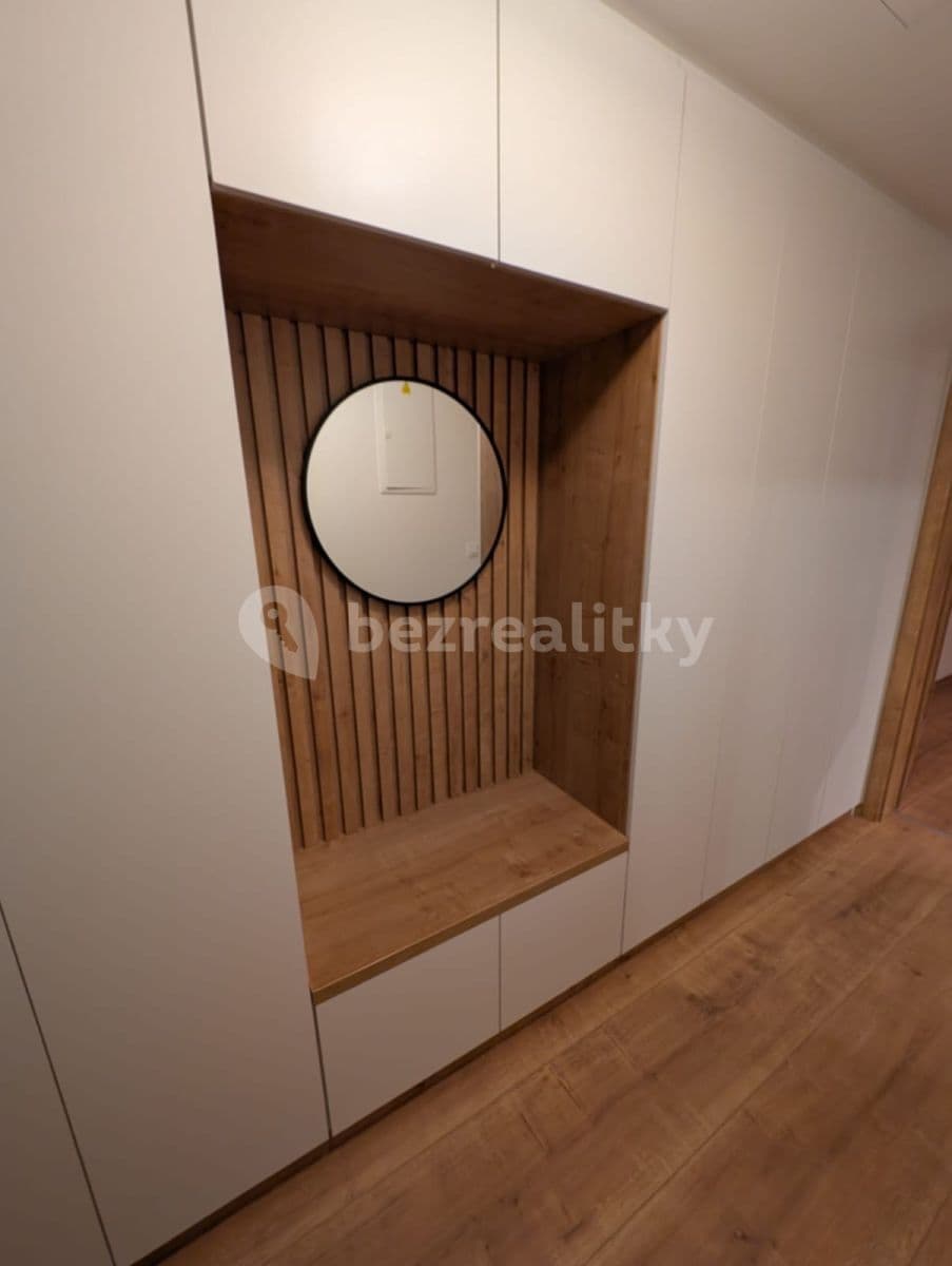 Prenájom bytu 1-izbový 36 m², Střídavá, Praha, Praha Prenájom bytu 1-izbový 36 m², Střídavá, Praha, Praha