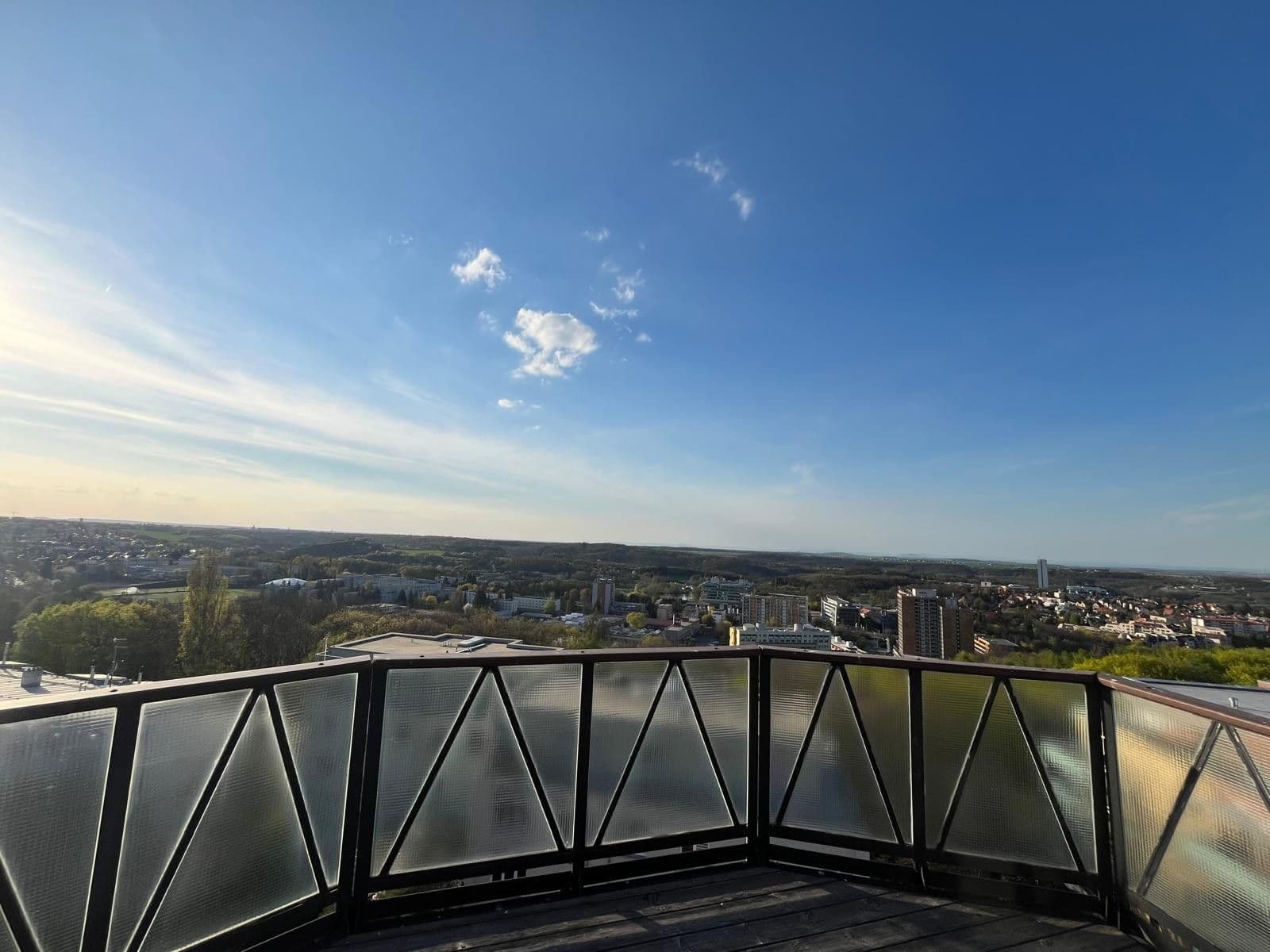 Prenájom bytu 4-izbový 220 m², Na Okraji, Praha, Praha Prenájom bytu 4-izbový 220 m², Na Okraji, Praha, Praha