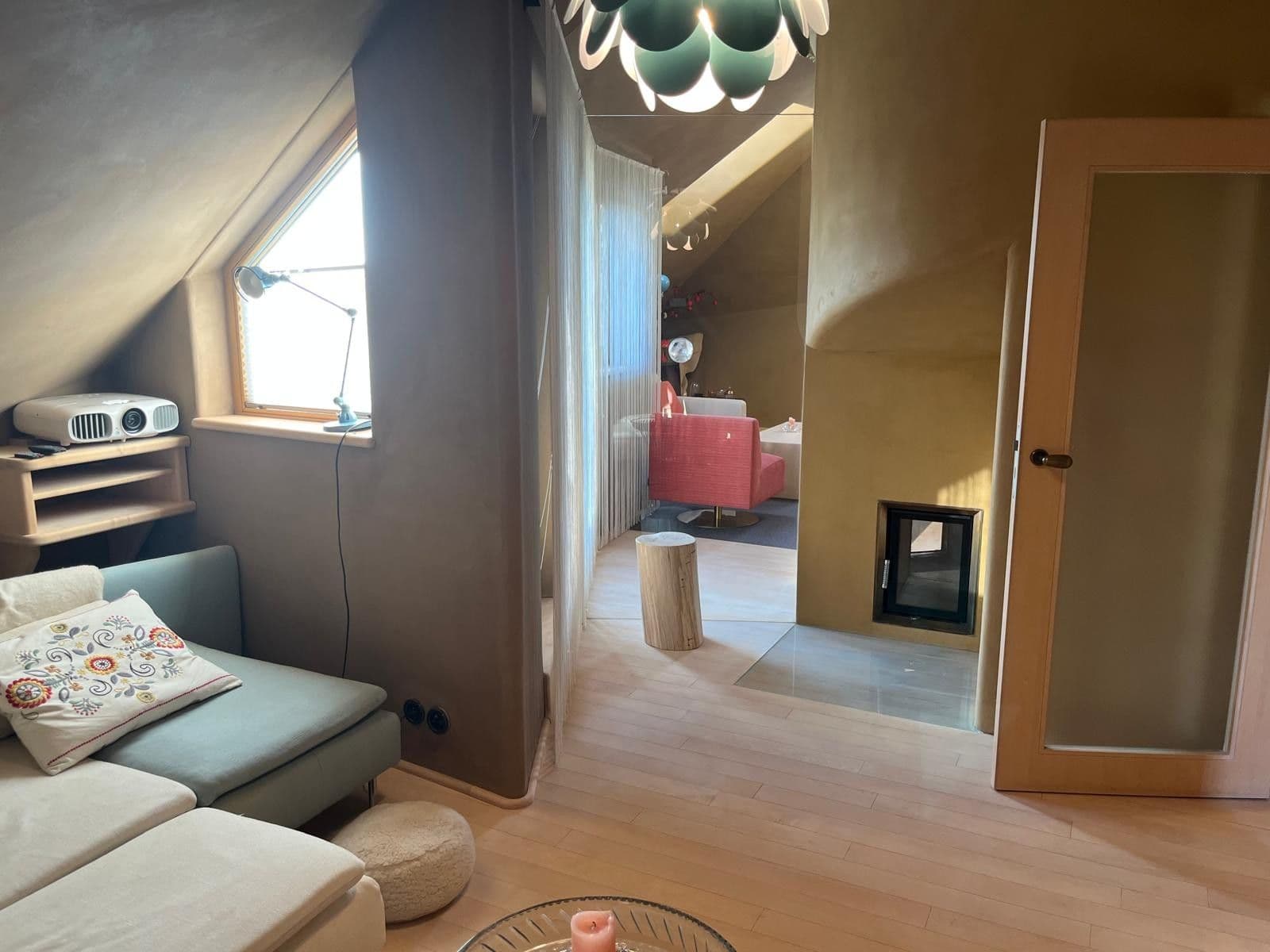 Prenájom bytu 4-izbový 220 m², Na Okraji, Praha, Praha Prenájom bytu 4-izbový 220 m², Na Okraji, Praha, Praha