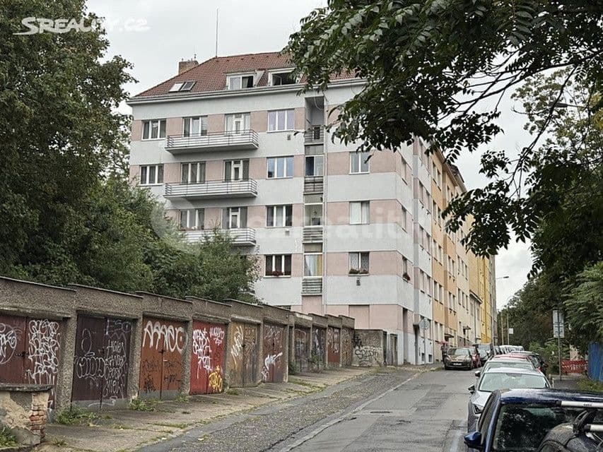 Prenájom garáže 19 m², Boleslavova, Praha, Praha Prenájom garáže 19 m², Boleslavova, Praha, Praha