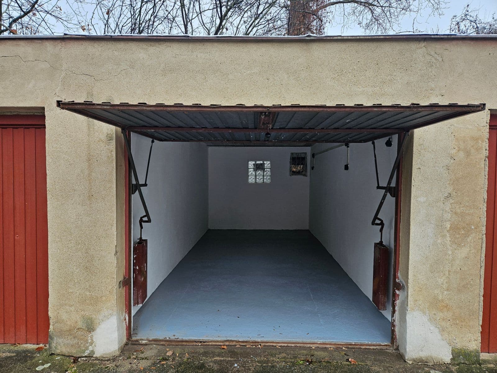 Predaj garáže 19 m², Buštěhradská, Praha, Praha Predaj garáže 19 m², Buštěhradská, Praha, Praha